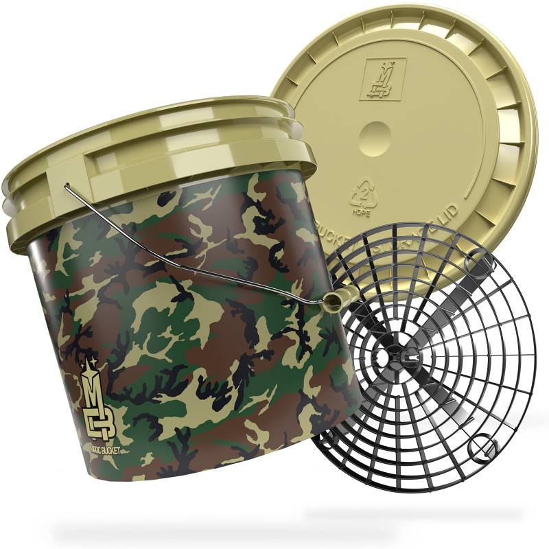 MAGIC BUCKET | Auto Handwäsche Bundle | Wascheimer mit passendem Eimer Deckel 3,5 US GALLONEN ca. 13 Liter | Mit Grit Guard Eimereinsatz Schmutzsieb | Waschset Camouflage Grün/Schwarz von MAGIC BUCKET