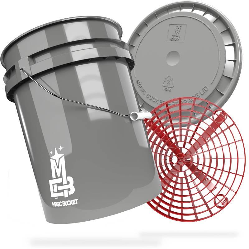 MAGIC BUCKET | Auto Handwäsche Bundle | Wascheimer mit passendem Eimer Deckel 5 US GALLONEN ca. 20 Liter | Mit Grit Guard Eimereinsatz Schmutzsieb | Waschset Grau/Rot von MAGIC BUCKET