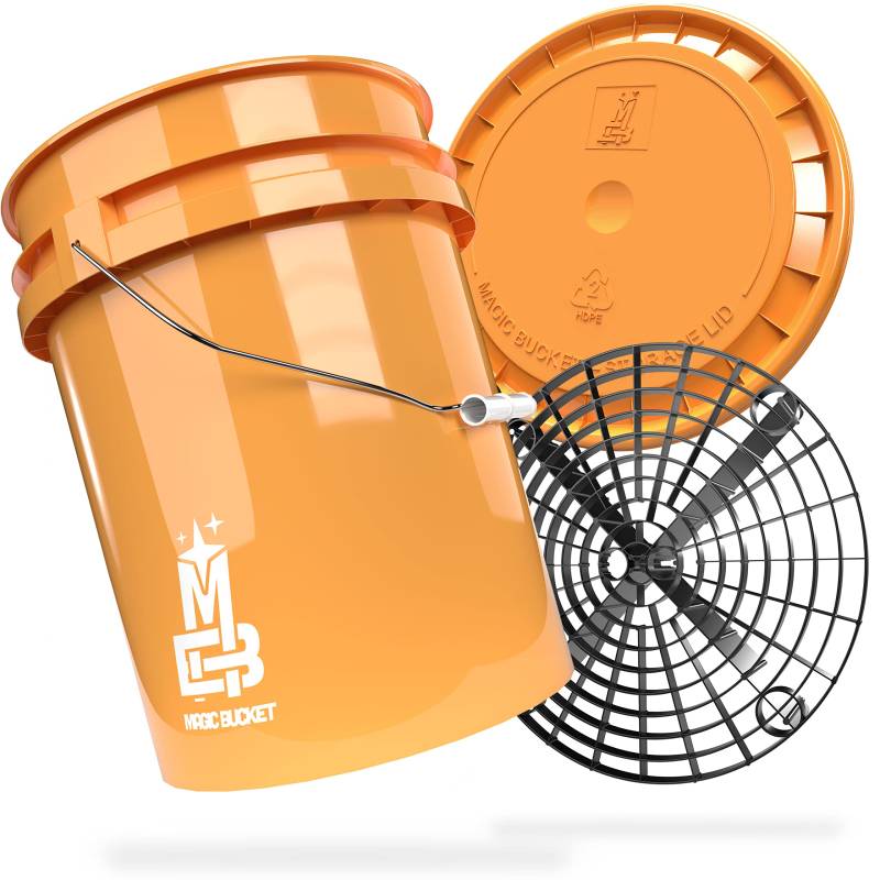 MAGIC BUCKET | Auto Handwäsche Bundle | Wascheimer mit passendem Eimer Deckel 5 US GALLONEN ca. 20 Liter | Mit Grit Guard Eimereinsatz Schmutzsieb | Waschset Orange/Schwarz von MAGIC BUCKET