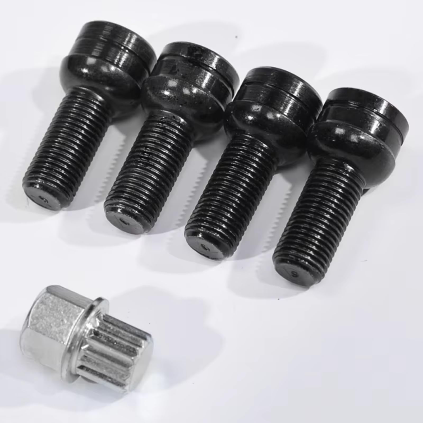 Kompatibel Mit VW Für Passat 1 Satz 14 Mm X 1,5 Mm Autozubehör Auto-Radschraubenbolzen Und Sicherungsradmutter Leichtmetallradschrauben Radschrauben Muttern Schrauben Radschraube Stahl und Leichtmetal von MINJKL