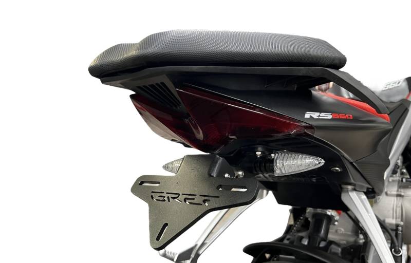 GREF-Kennzeichenhalter für Aprilia RS 660 2021-2024 (mit hochklappbarem Knopf) von Moto Discovery