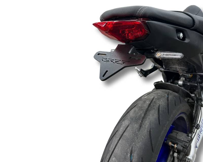 GREF-Kennzeichenhalter für Yamaha MT-09 2021-2023 (mit hochklappbarem Knopf) von Moto Discovery