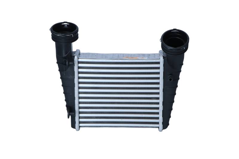 NRF Ladeluftkühler VW,SKODA 30138A 3B0145805D,8D0145805C Intercooler von NRF