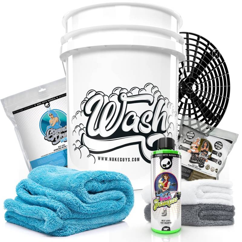 Nuke Guys Auto Waschset - kratzerfreie Handwäsche mit Thick Shampoo 0,5L, Wash Bucket made by GritGuard, 2x Towel Twins Mikrofaser Waschtücher, Grit Guard Schmutzsieb, Trockentuch von Nuke Guys