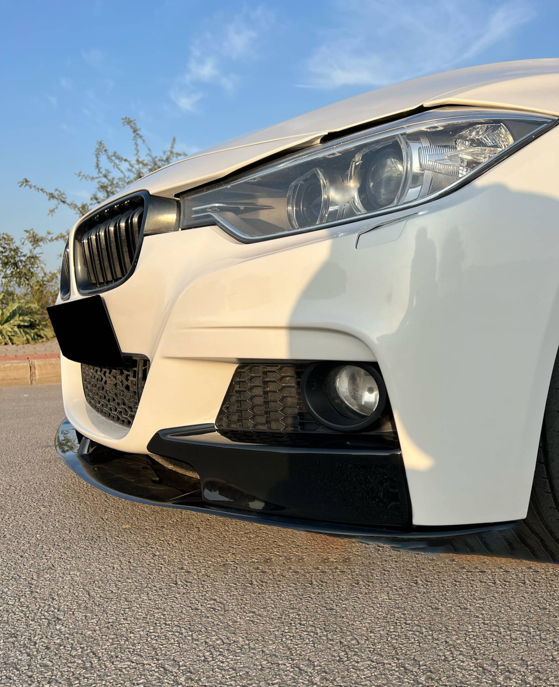 Frontflaps kompatibel mit BMW 3er F30 2012 bis 2019 M Paket 2 TLG mit ABE TÜV Schwarz Glänzend von ONEWAY AUTO ACCESSORIES