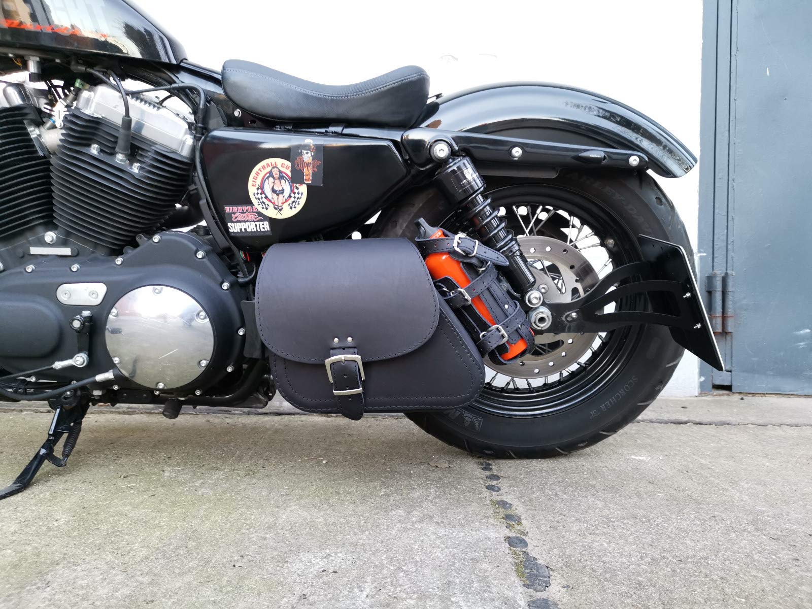 Dyna Clean Black schwarz Schwingentasche kompatibel mit Harley Davidson Dyna Glide Street Bob Leder Tasche Linke Seite Sporty Forty Eight XL Sportster 1200 883 48 Streetbob Bob von ORLETANOS