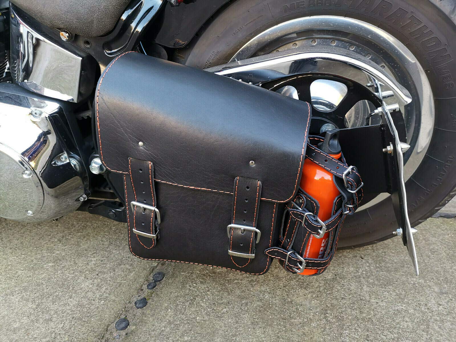 ORLETANOS Hulk Black & ORANGE Seitentasche kompatibel mit Harley Davidson Schwarz mit Flaschenhalter Tasche Schwinge HD Bikertaschen Schwingentasche Satteltaschen Getränkehalter Wildstar Dragstar von ORLETANOS