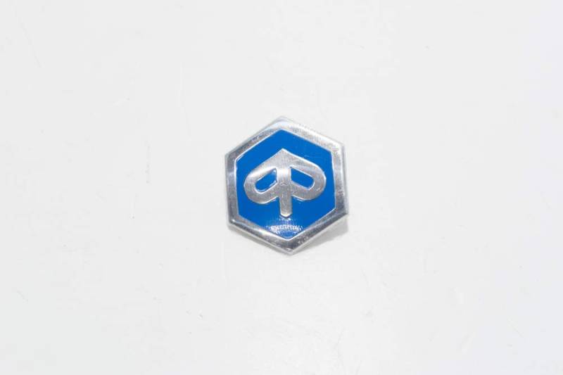 Emblem Piaggio, blau, silber, Ø 42 mm, zum Stecken, 1B003766 von PIAGGIO