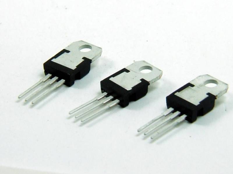 POPESQ® 3 Stk. x 13009 Transistor NPN #A6365 von POPESQ