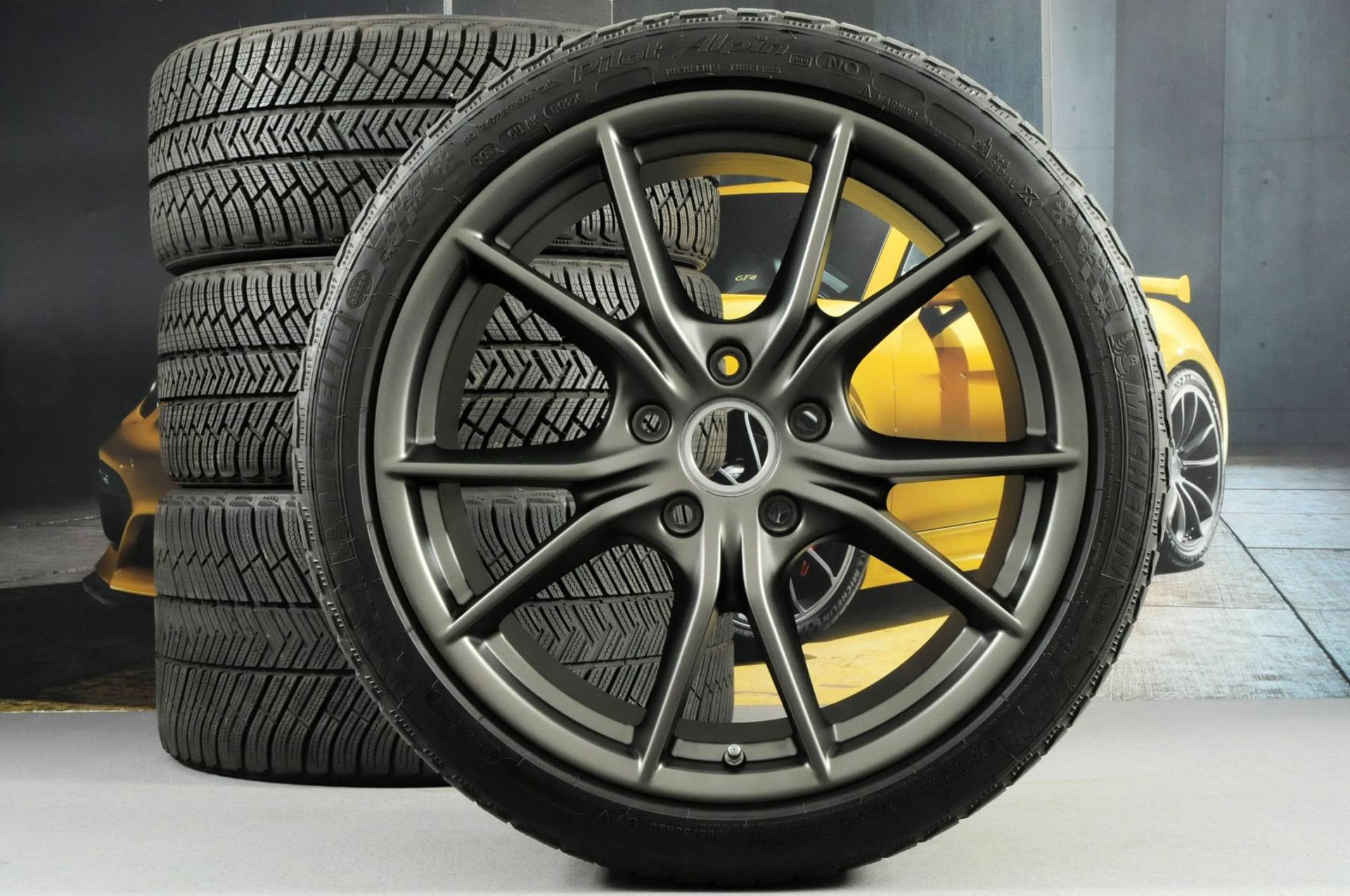 Kompatibel mit Porsche 911 991.2 C2/C2S 20" Carrera S IV Winterräder Satz/wheels 99104460106 von Porsche