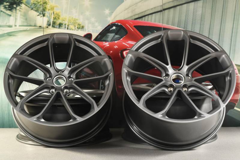 Kompatibel mit Porsche Cayenne Coupé E3/9Y0 22" GT Felgen Satz Vesuvgrau/Wheel rim set von Porsche