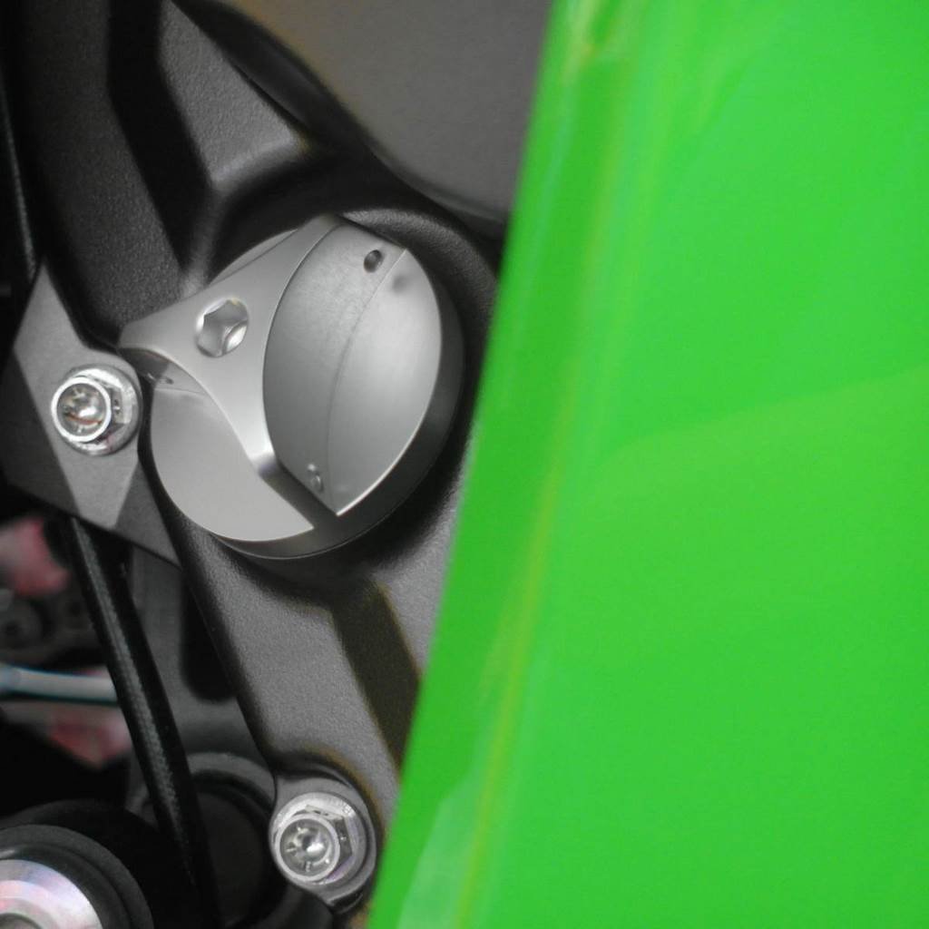 Pro-Bolt OFCK10 Aluminium Öleinfüllverschluss für Kawasaki, Silber, Neues Design von Pro-Bolt