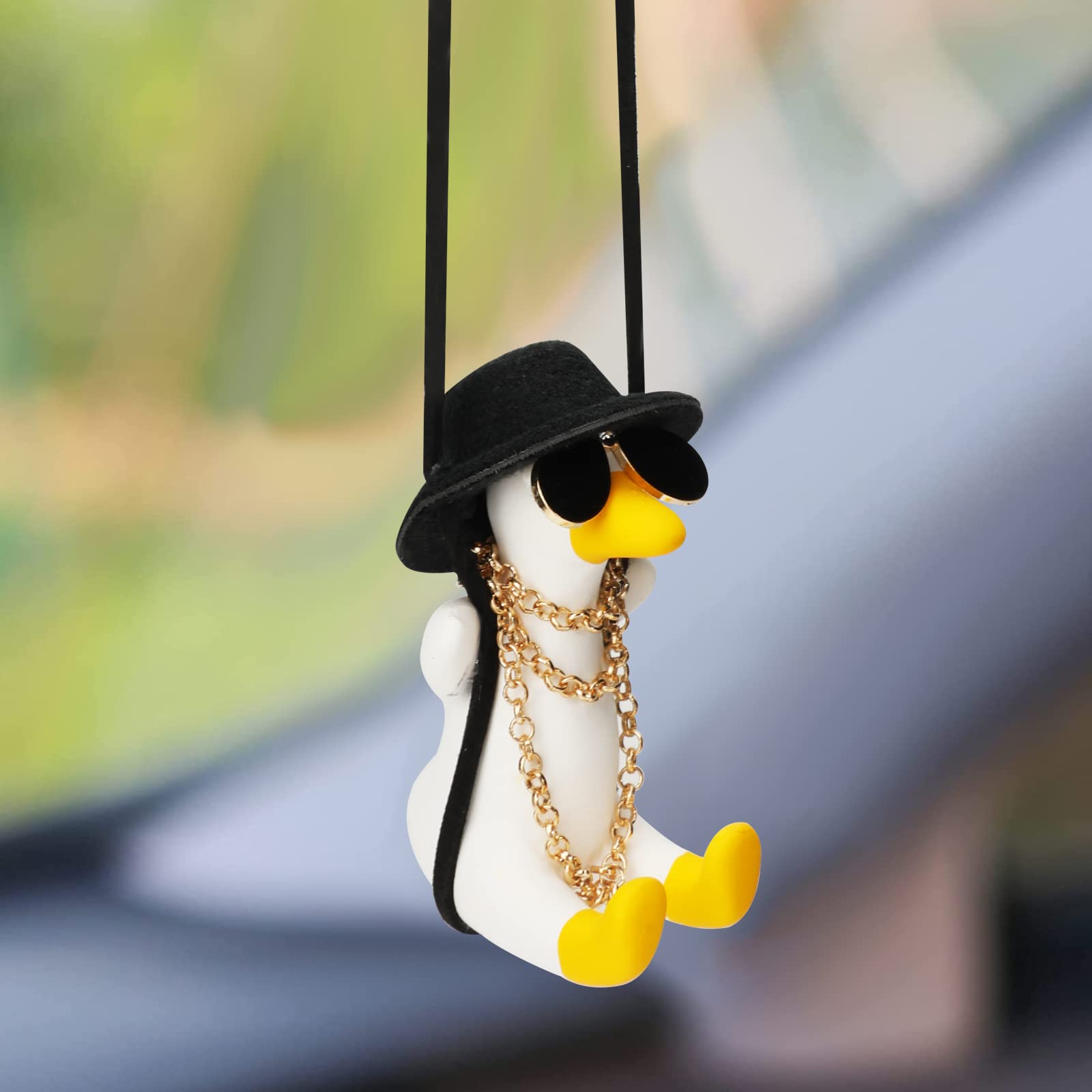 Süße Schaukel Ente Dekor,Neue Auto Anhänger Swinging Duck mit Hut Sonnenbrille Car Accessories,Auto Rückspiegel Innen Dekoration Fliegende Ente Hänge Ornament Spiegel Charms Zubehör Lustige Geschenke von Pwsap