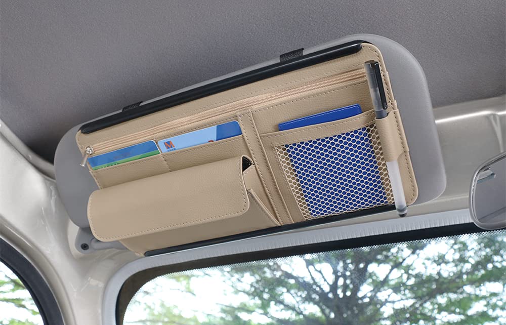 Qric Auto Sonnenblende Organizer, Leder Aufbewahrungstasche Sonnenblende Tasche für Karten Lizenz Registrierung Stift Brillen Dokument, passend für die meisten Auto SUV, LKW, Auto Zubehör (Beige) von Qirc