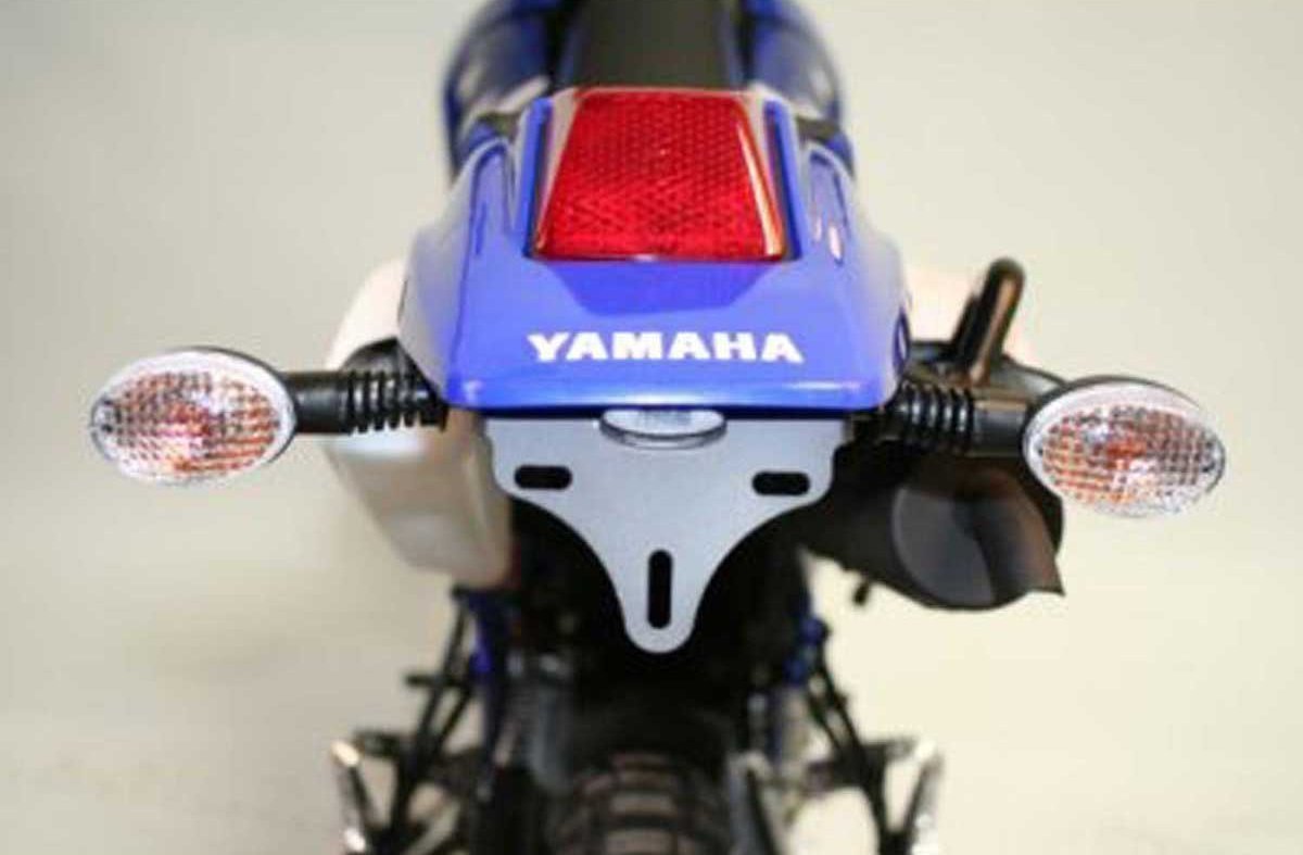 R&G Kennzeichenhalter für Yamaha DT125R / DT125X '07- von R&G