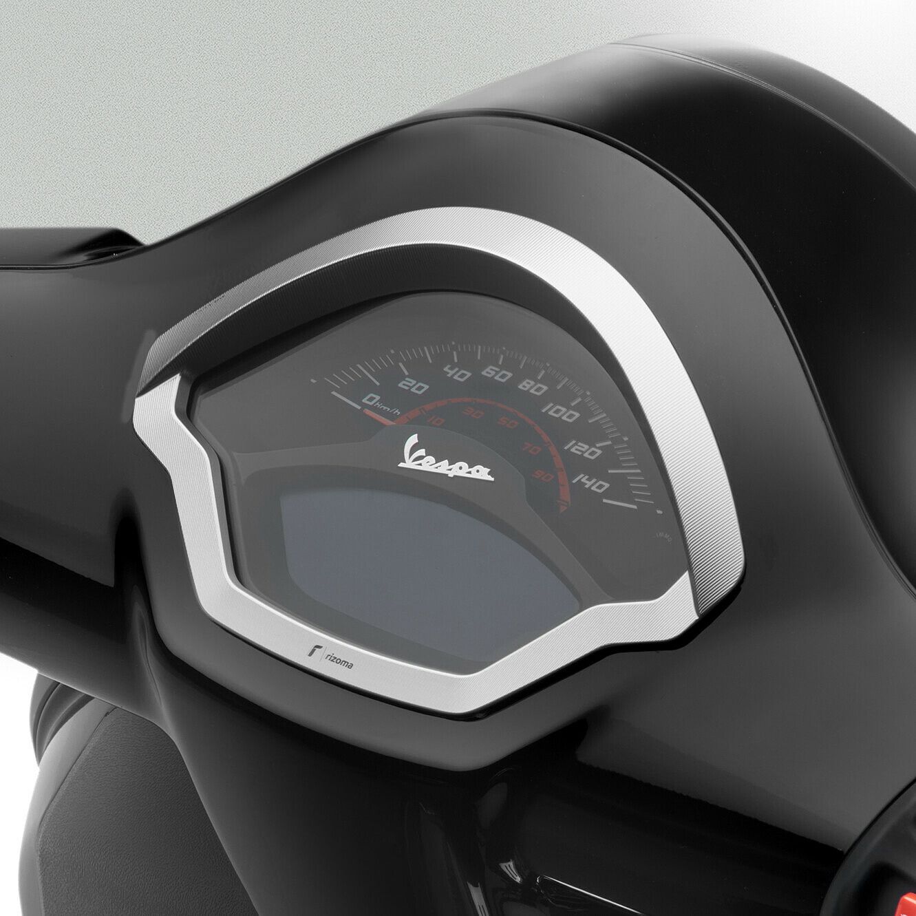 Rizoma Cockpit-Einfassung Alu ZVP033A silber für Vespa GTS 2023- von Rizoma