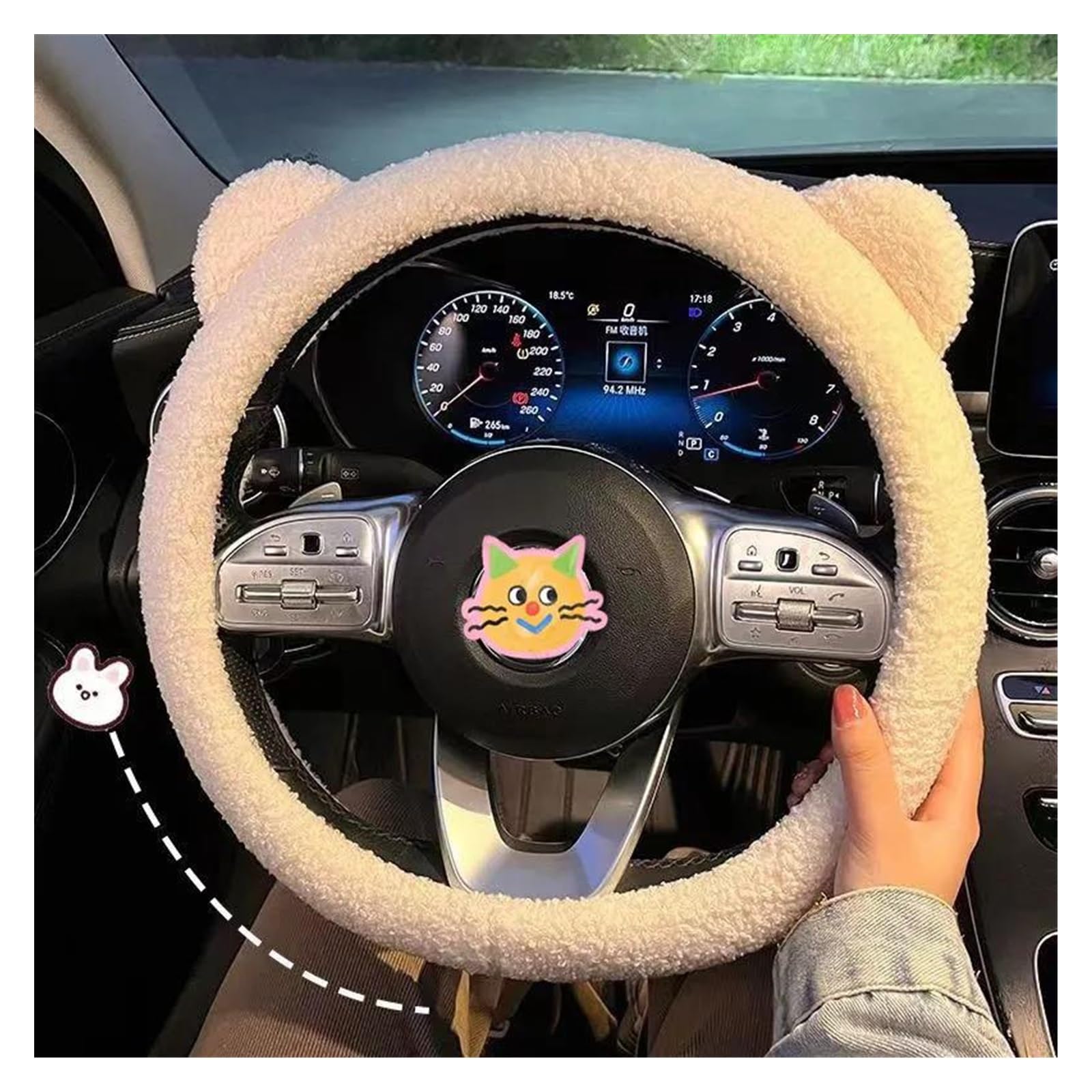 Steering Wheel Cover Cartoon Auto Lenkrad Abdeckung Lamm Samt Bär Ohren Auto Griff Abdeckung Vier Jahreszeiten Auto Zubehör Winter Warm(Weiß) von SHOUXI