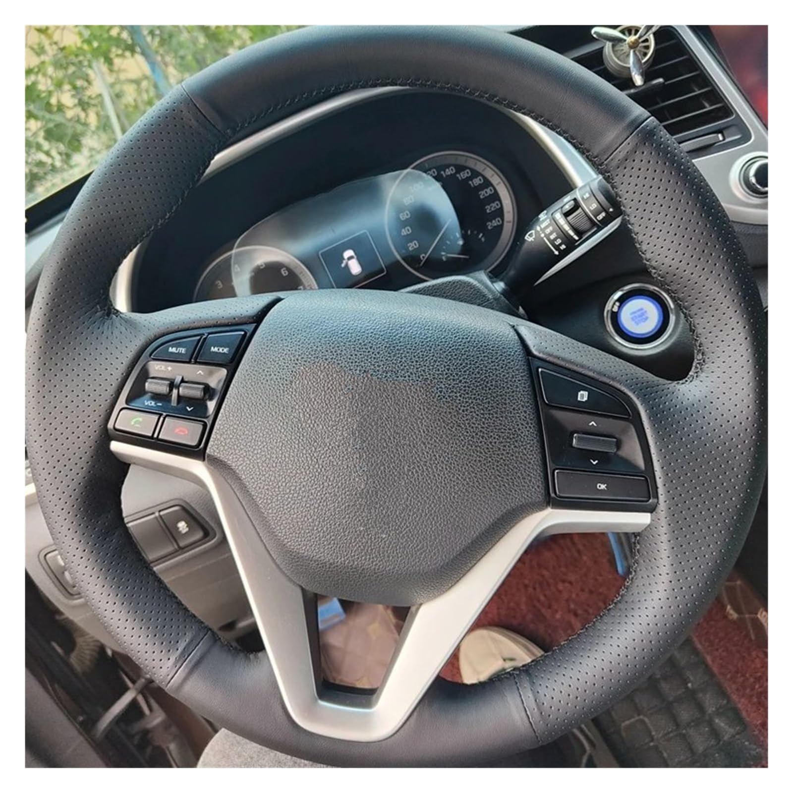 Lenkradbezug Auto Für Hyundai Für Tucson 2015 2016 Auto Zubehör Innen Schwarz Mikrofaser Leder Hand-genäht Auto Lenkrad Abdeckungen Lenkradhüllen(Orange Thread) von SPUFKGE