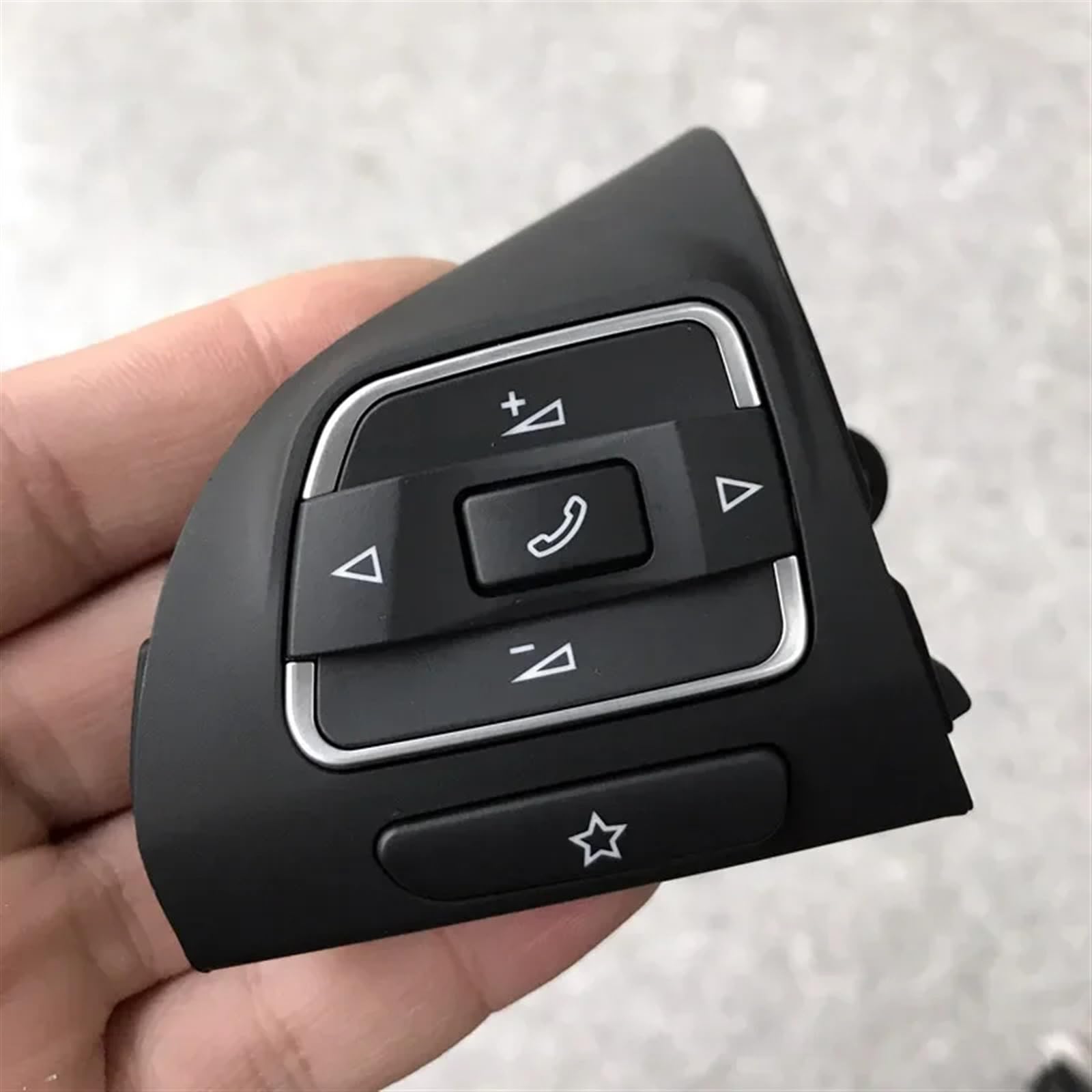 SZTMYVUW Autozubehör Kompatibel Mit VW Für Jetta MK6 Für Golf MK6 Für EOS Für Golf Für Tiguan Für Touran Für Amarok Für Caddy Lenkrad-Multifunktionstaste 5C0959538(Left) von SZTMYVUW