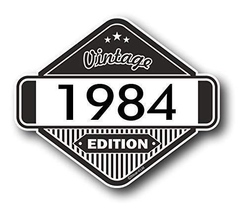 sticar-it LTD Vintage Edition 1984 Klassisch retro Vinyl Auto Motorrad Cafe Racer Sticker Aufkleber Abzeichen 85x70mm ca. von Sticar-it Ltd