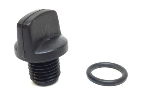 Öleinfüllschraube Schwarz mit Dichtungsring – passend für Minarelli Motoren, Yamaha Aerox, MBK Nitro, CPI, Keeway, Sachs, Adly, Explorer, Generic, Baotian von Streetparts24