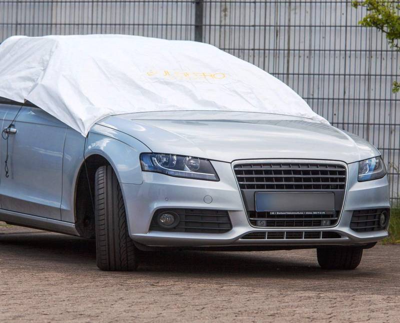 Sonnenschutz Sunbrero Auto, Folie, Abdeckung, Halbgarage, Hitzeschutz, Haube für's Auto, um das Starke Erhitzen des Innenraumes zu verringern. Größe L (2,2 m lang, 2,25 m breit) von Sunbrero