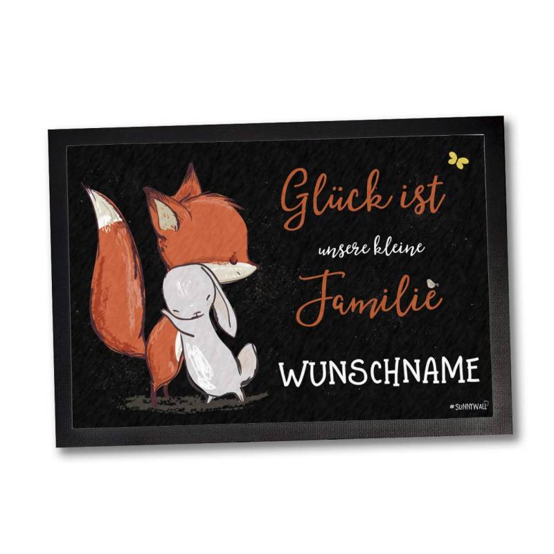 Sunnywall Fußmatte - personalisiert 75 x 50 cm - Fuchs Hase Glück ist unsere kleine Familie von Sunnywall