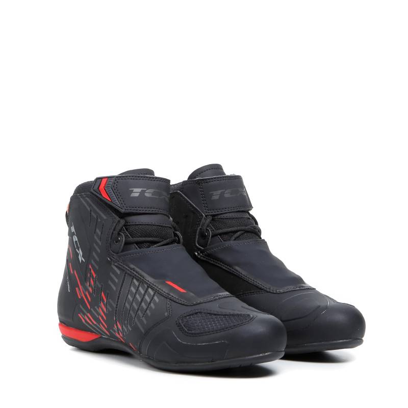 TCX - R04D AIR, Herren-Motorradschuhe, Atmungsaktiv und vielseitig, Obermaterial aus Mesh mit Hot-Melt-Beschichtung, Schnürsenkel und Klettverschluss, Schwarz/Rot von TCX