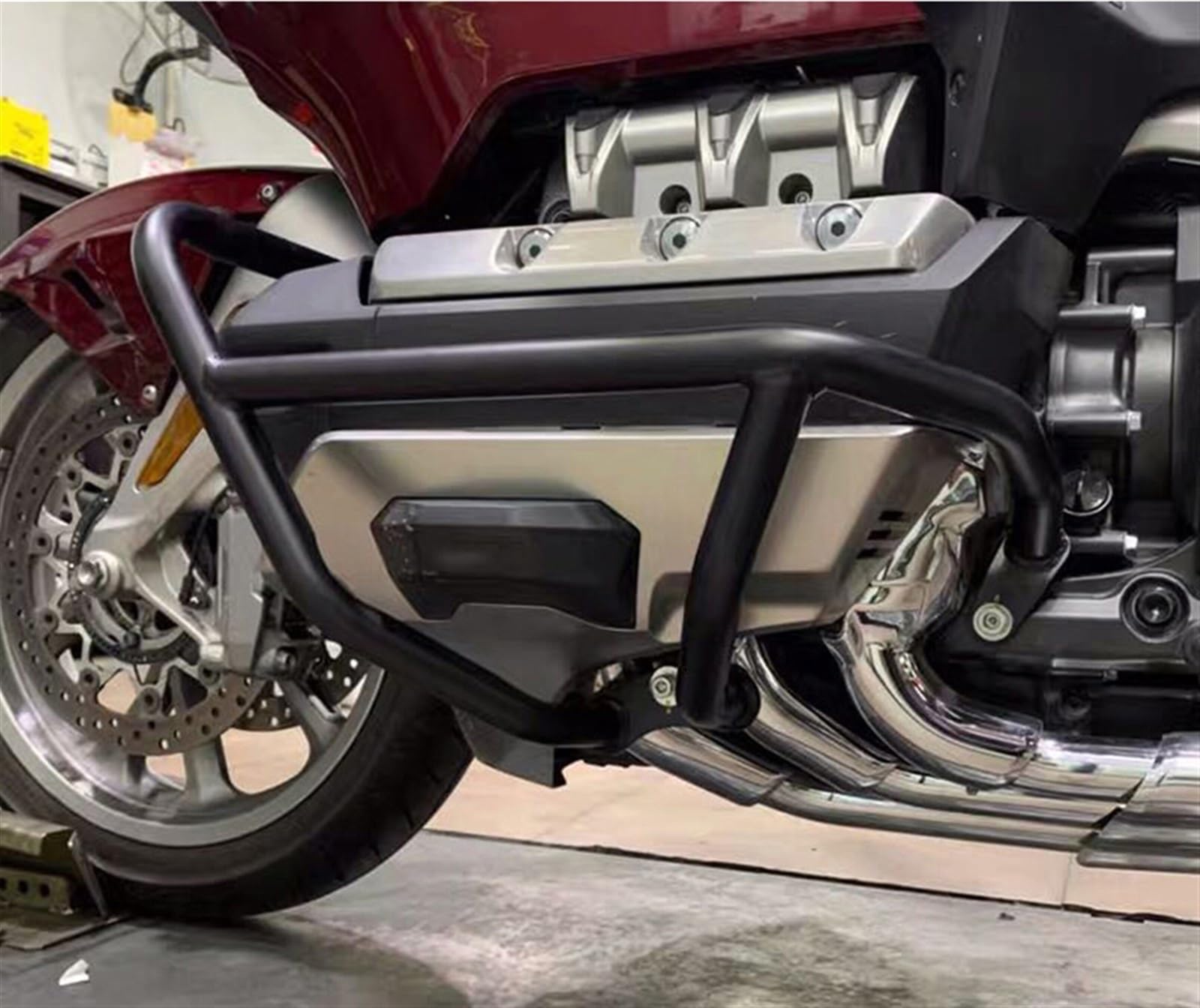 Motorschutz Motorrad Motor Schutz Crash Bar Fit Für Gold Wing Für GL1800 F6C F6B 2018 2019 2020 2021 Stoßstange Verkleidung Rahmen Schutz Bar(Schwarz,B) von TERCAN