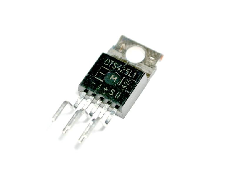 Bts425l1-BTS 425 l1-to220 Power Transistor Driver z.B. Leistungstransistor BTS425L1 – TO220 kompatibel mit Treiber-Komponente, Kompatibel mit Modellen wie z.B. 3er, 5er, A4, Golf von Topalli