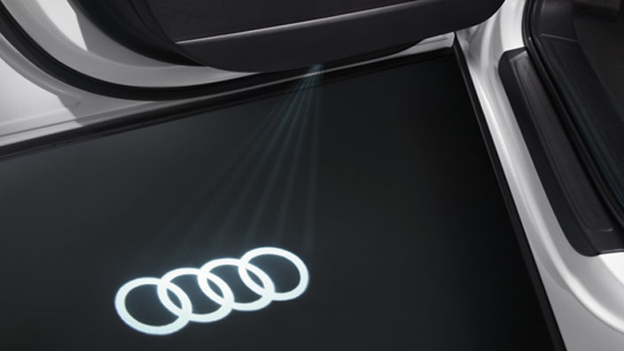 Original Audi LED Einstiegsbeleuchtung Emblem Schriftzug Projektion Audi Ringe von Volkswagen AG