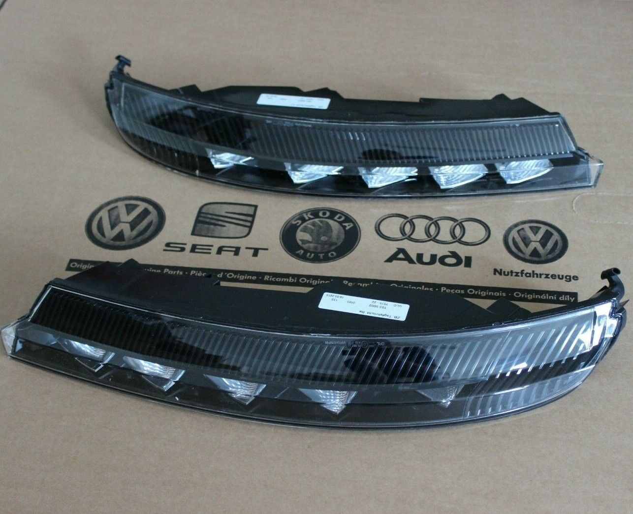 Original Audi S6 LED Tagfahrleuchten Tagfahrlicht DRL TFL LINKS + RECHTS 4F0941067A + 4F0941068A von Volkswagen AG