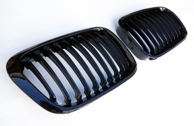 PREMIUM Kühlergrill Sport Grill Gitter Schwarz GLANZ für BMW 3er E46 von Goingfast GmbH