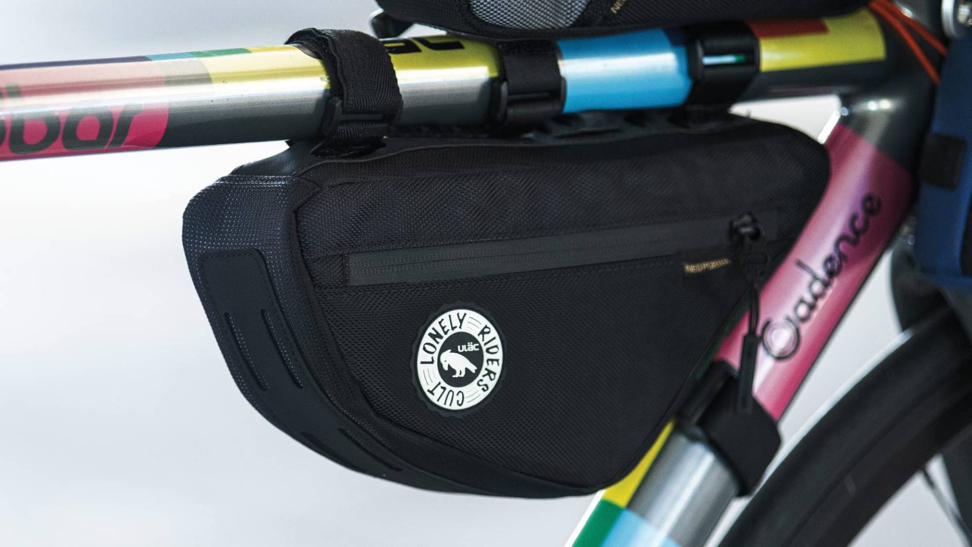 ULAC - Rahmentasche für Fahrrad Trekking PRO | wasserdichte Materialien | 28x13x6 cm | Reißverschluss und Taschen | Klettverschlussbefestigung | Leicht und Kompakt von ULAC