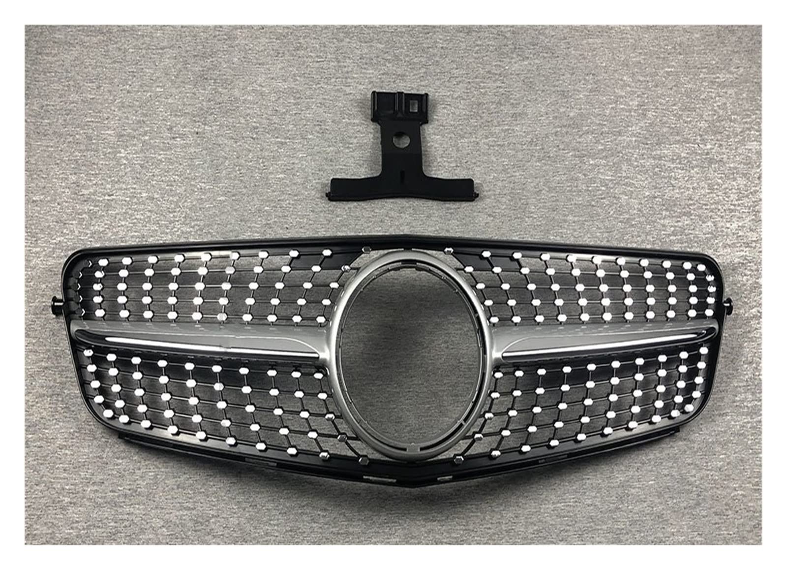 Front Kühlergrille Kühlergitter Für Benz C Klasse W204 07 2008 2009 2010 2011 2012 2013 2014 C180 C200 C250 C300 C350 Diamant Stil Gitter Vorne Grill(Chrome Silver) von URAGER