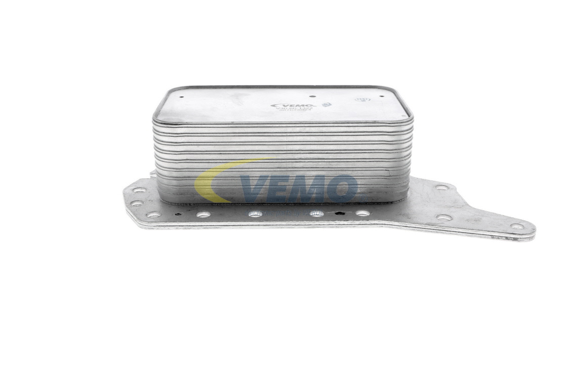 VEMO Ölkühler MERCEDES-BENZ,OPEL,RENAULT V30-60-1322 95517861,6221800011,A6000616620 Ölkühler, Motoröl A6221800011,152081926R,6000616620,2130500QAE von VEMO