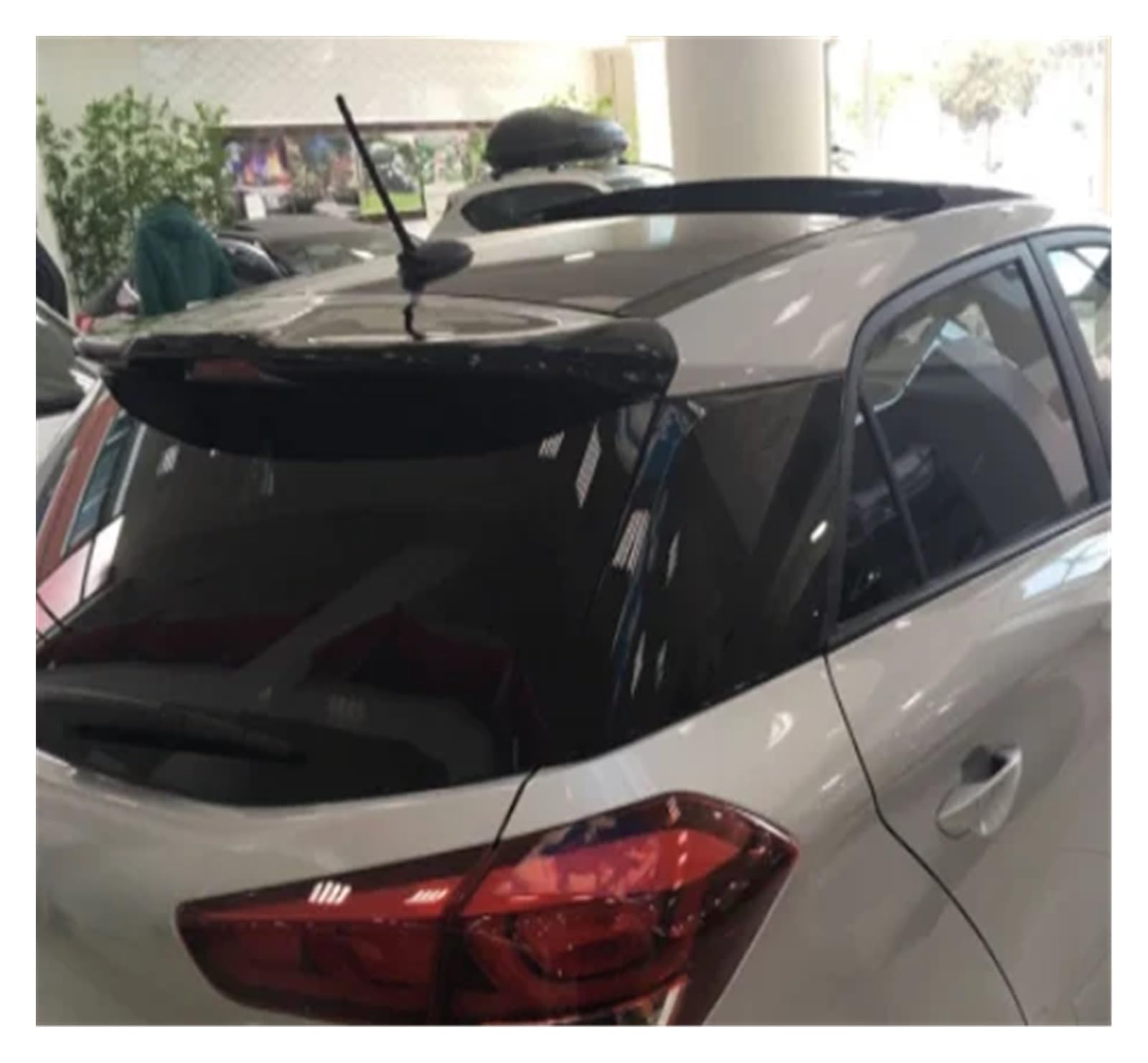 Auto Heckflügel Für Hyundai Für I20 2014 2015 2016 2017 Spoiler ABS Kunststoff Material Hinten Dach Spoiler Flügel Stamm Lippe Auto Styling Spoiler Wing(Gloss Black) von WIJHJET