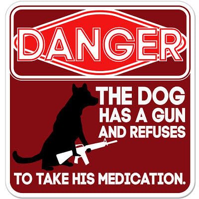 WildeBabsKLBT Danger The Dog Has Gun Warning K325 Hochwertiger Premium Auto-Aufkleber Sticker Decal Autoaufkleber Aufkleber-Folie 12cm von WildeBabsKLBT