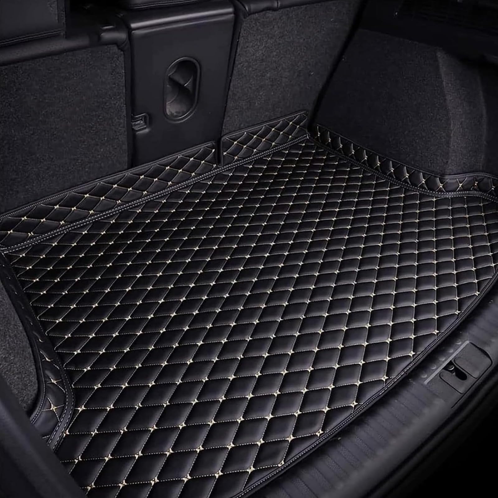 XMlgcm Maßgeschneiderte Auto Leder Boot Liner für Audi Q3 2012, erhöhten Kantenschutz, rutschfest, wasserdicht und geeignet für Haustierhunde von XMlgcm