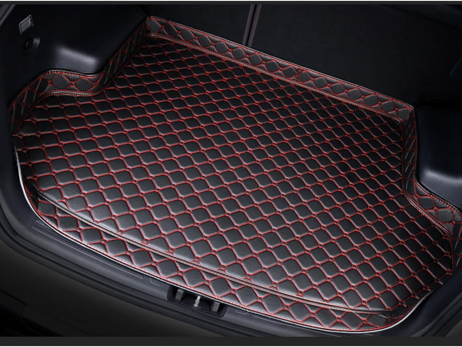 Kofferraum Schutzmatte für Audi Q7 7 Seats (no Slides) 2006-2015 (no guardrail on The Left), Kofferraummatte Leder Allwetter Wasserdicht rutschfest Auto Zubehör,HighSide-Black-Red von ZONEWD