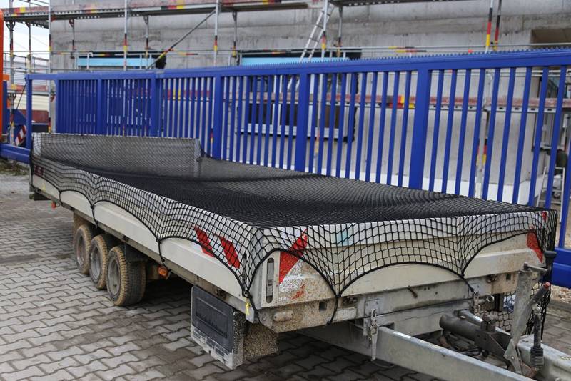 Abdecknetz 2,5m x 4m Transportnetz für Anhänger zur Ladungssicherung in schwarz von Zill