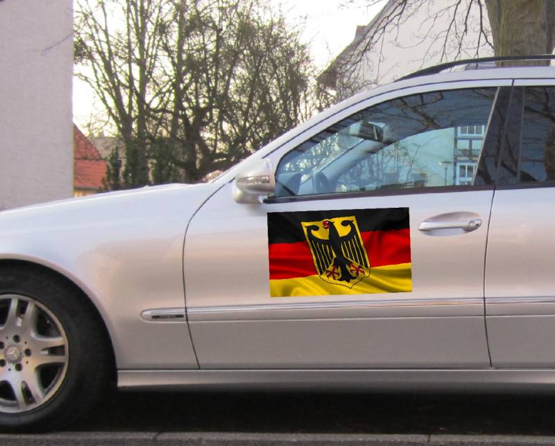 Autoaufkleber Sticker Deutschland Flagge Fahne Aufkleber Auto Fussball Fanartikel V3 von aina