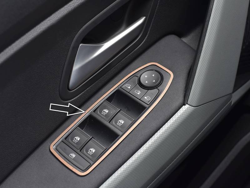 Stahlabdeckung für 2024+ Dacia.Duster III 3 (P1310) | Elektrische Schalter für Fensterrahmen - COPPER-BROWN Stil | 4 Stück Essential Expression Journey Extreme DUSTER Tuning Zubehör von autoCOVR