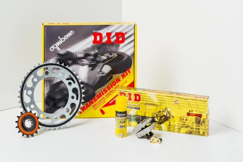 E-BIKERS /DID Kettenantriebssatz 525 VX3 Krone Ritzel kompatibel mit YAMAHA MT-09 2021 2022 von e-bikers