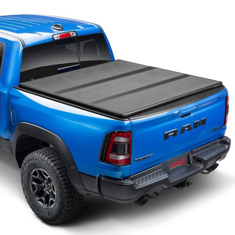 Extang Solid Fold ALX Hard Folding Truck Bed Tonneau Cover | 88424 | Fits 2019–2024 Dodge Ram 1500 w/Rambox w/and w/o Multi-Function (Split) Tailgate 5' 17.8 cm Bed (171.2 cm) von extang