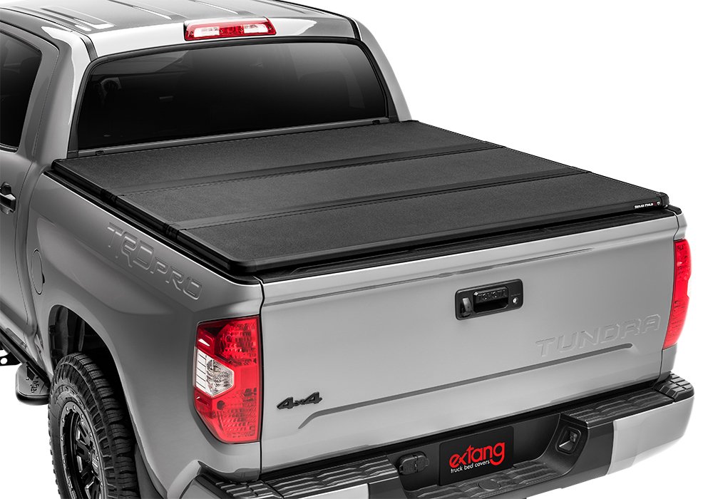 RealTruck extang Solid Fold ALX Hard Folding Truck Bed Tonneau Cover | 88461 | Passend für 2014–2022 Toyota Tundra mit Schienensystem, 1,52 m Bett (169,4 cm) von extang