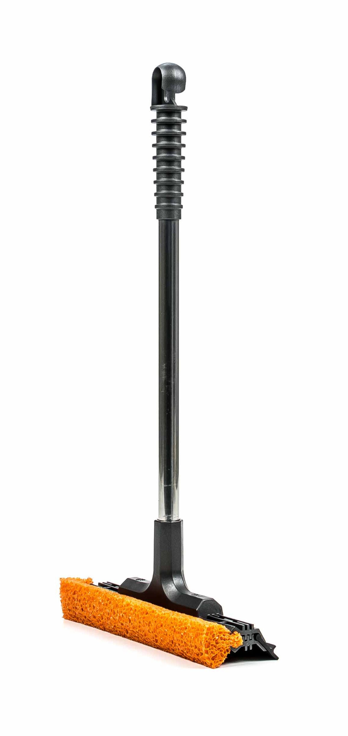 Scheibenreiniger mit Gummischwamm und Alu-Rohr, Öse, stabil, griffig, kompakt, Länge ca. 40 cm, Made in Germany von max4car