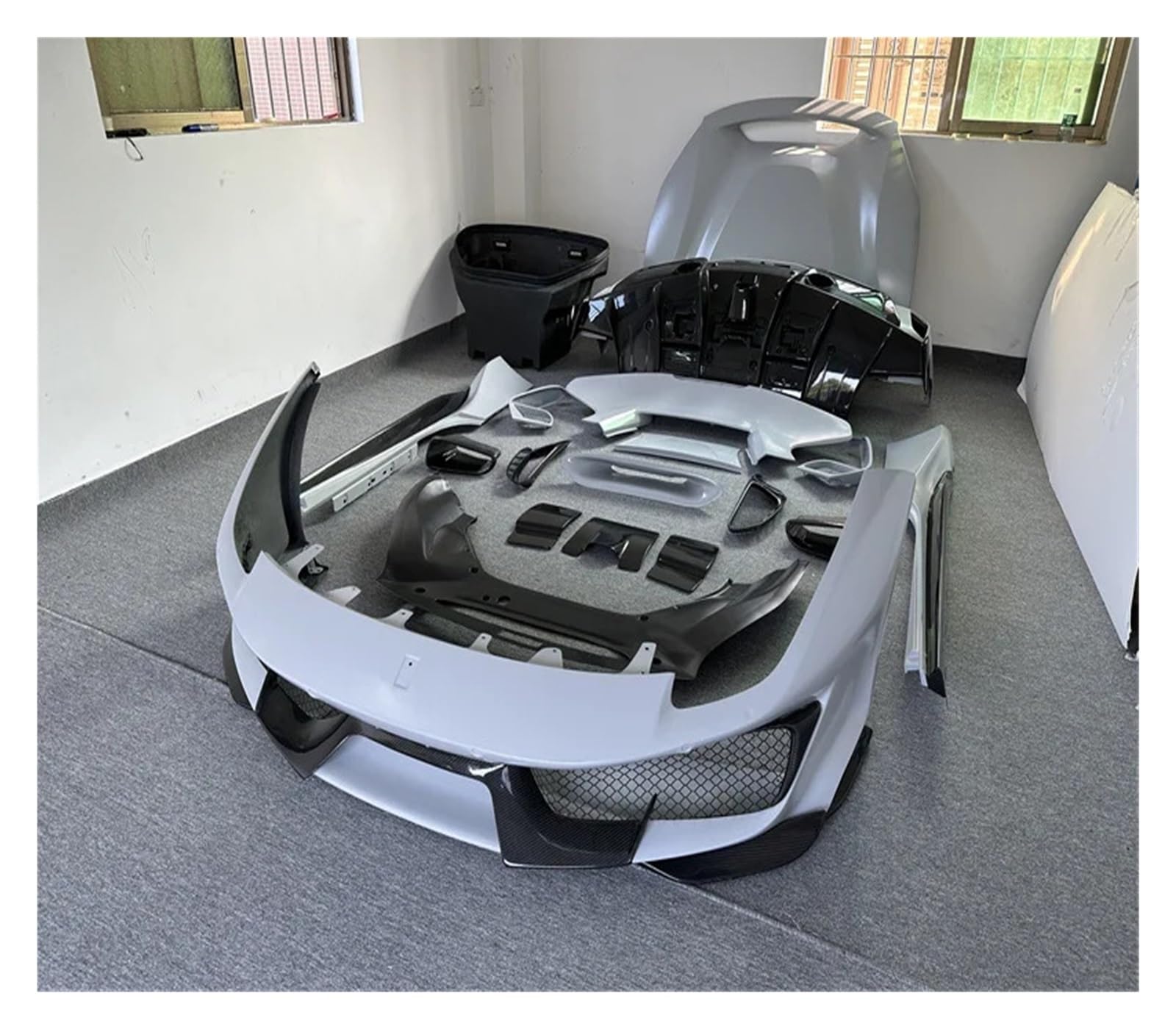 Pista Style Carbon Fiber Body Kit Kompatibel for Ferrari 488 Gtb Spider Frontschürze Spoiler Haube Echtes(Hardtop) von yuxinlugr